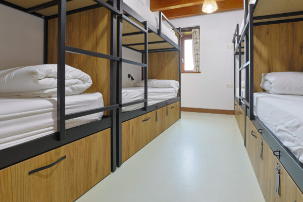 bedroom4